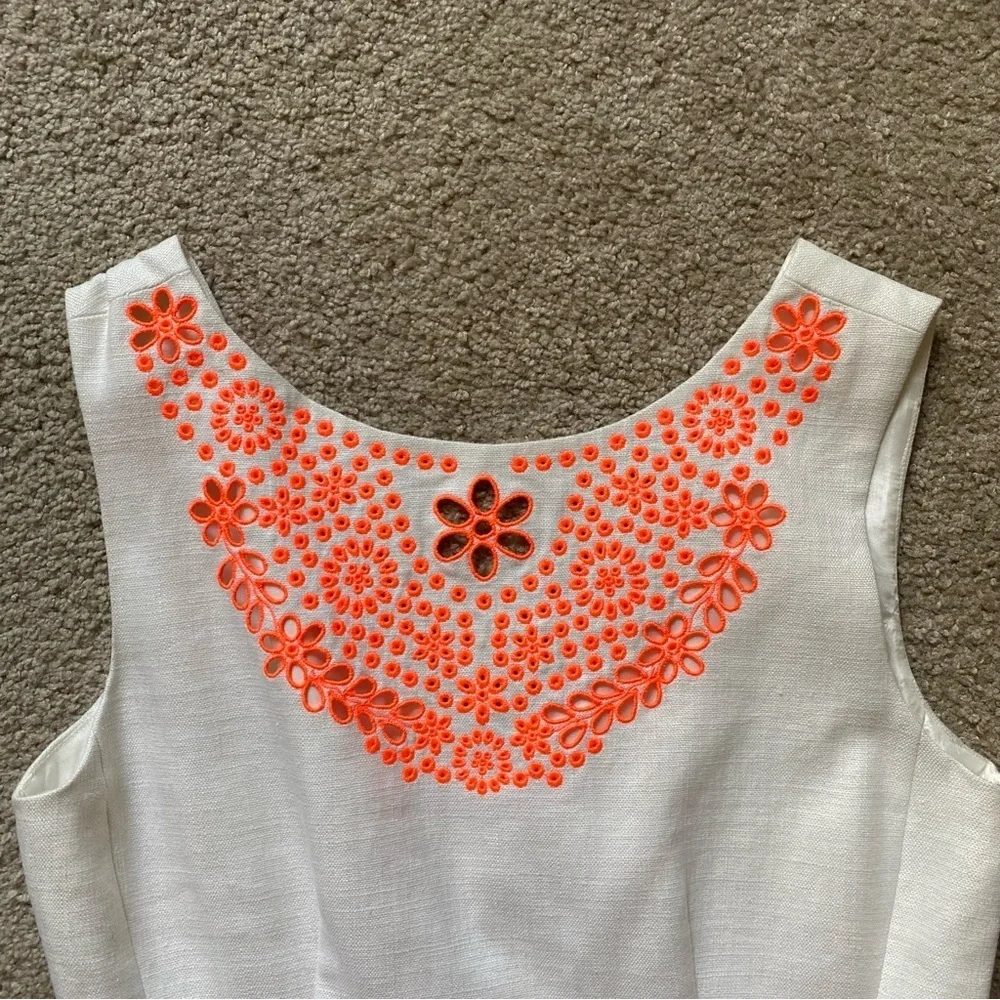 NWT ~ Kate Spade ~ White Domino Sheath Dress ~ Coral Embroidery ~ Size 12